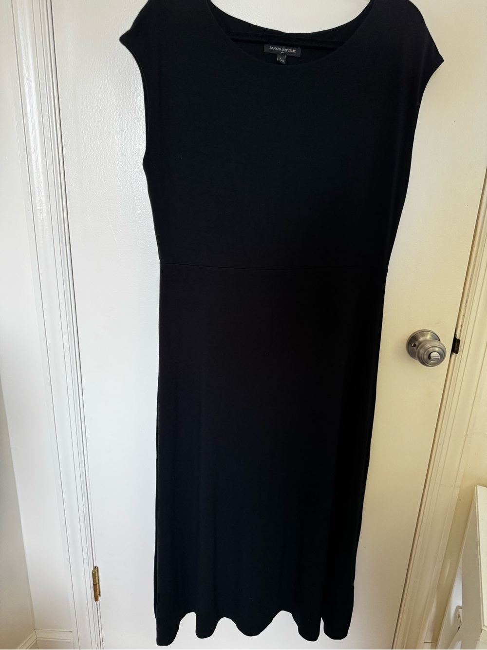Banana Republic Black Cap Sleeve Midi Dress - Picture 2 of 5